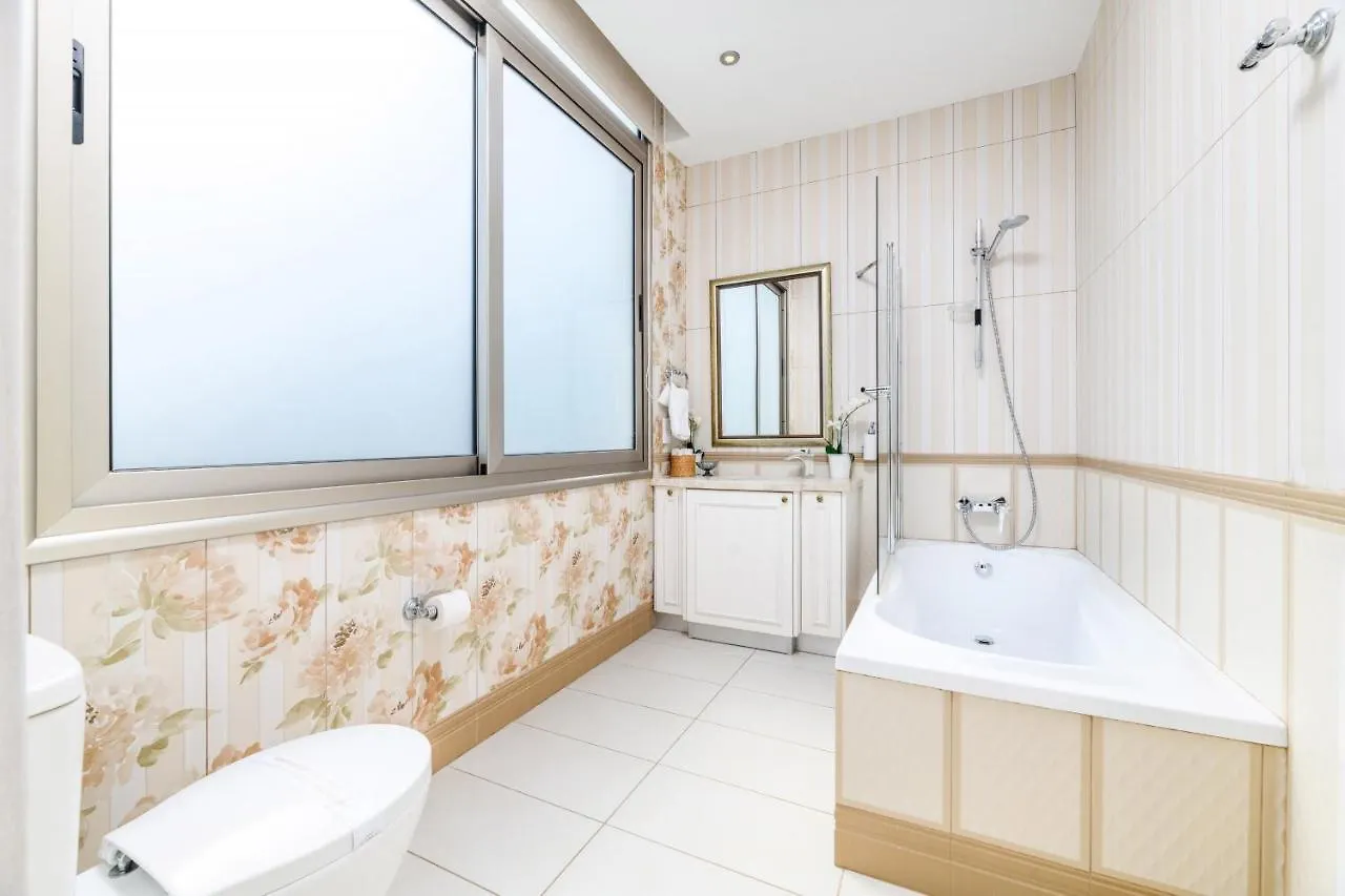 Lombardi Seafront Villa Protaras