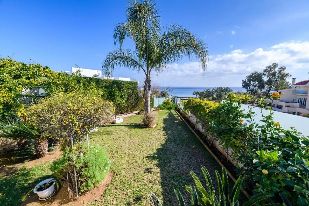 Lombardi Seafront Villa Protaras